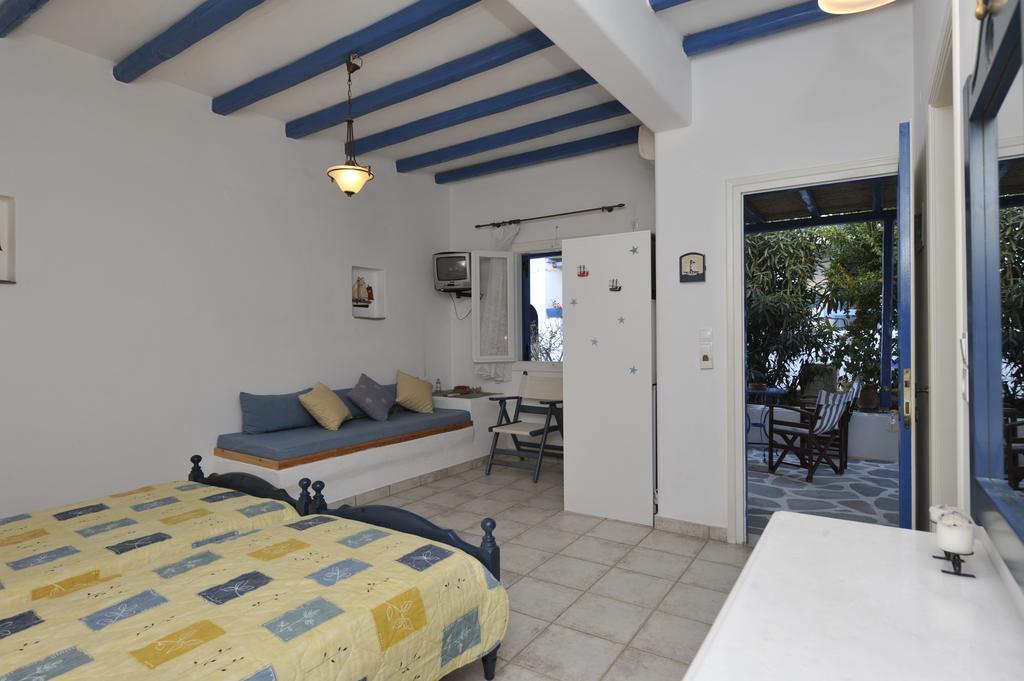 George'S Beach Studios Alikí Habitación foto